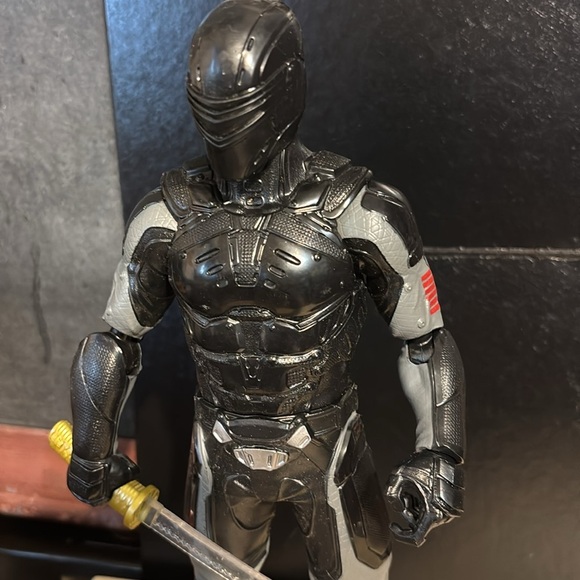 GI Joe Origins Ninja Strike Snake Eyes - Picture 2 of 5